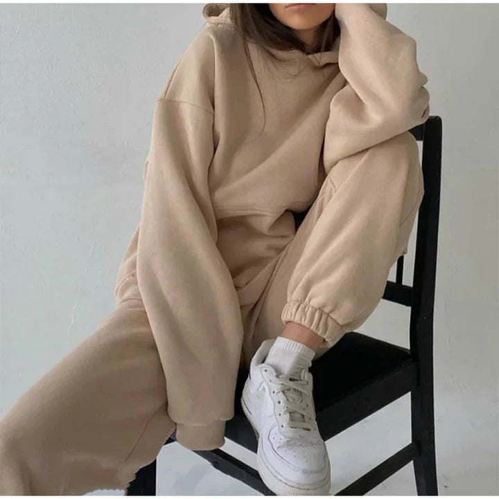 Claire | Cosy Tracksuit