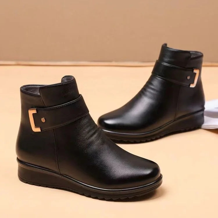 Liora | Elegant Cosy Leather Boots