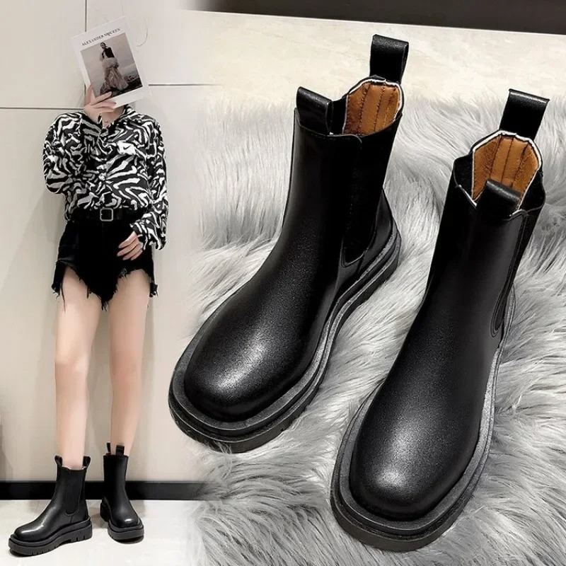 Jenny | Black Leather Boots