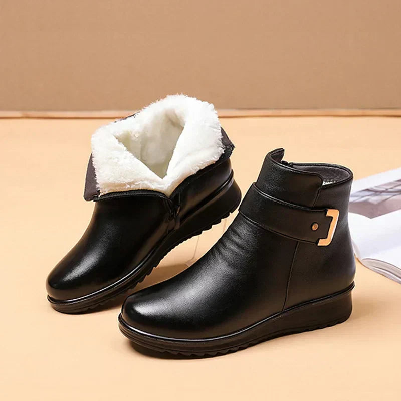 Liora | Elegant Cosy Leather Boots