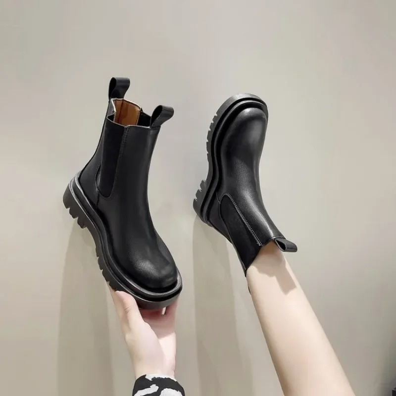 Jenny | Black Leather Boots