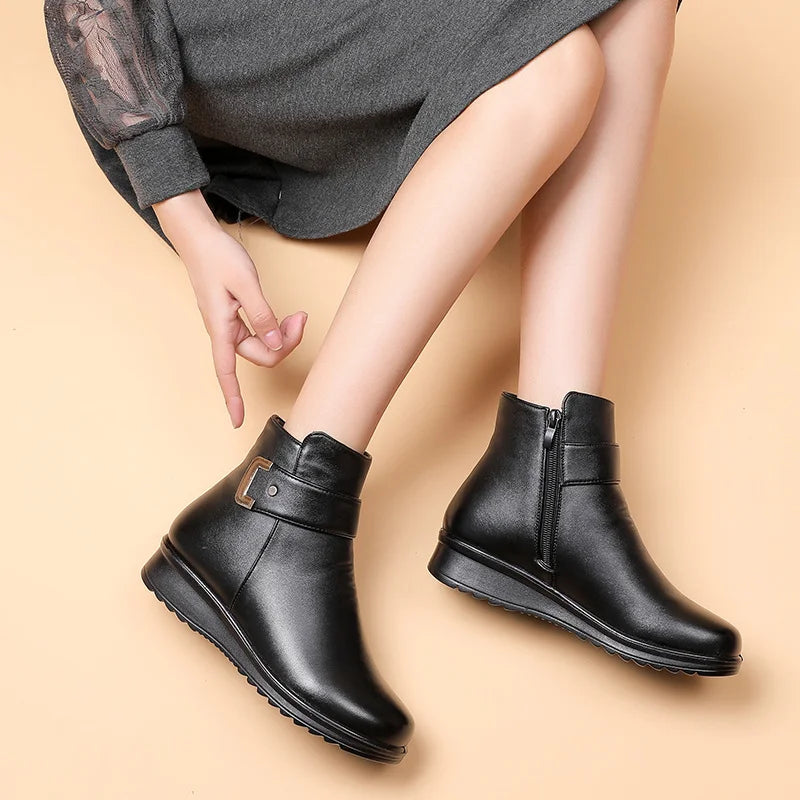 Liora | Elegant Cosy Leather Boots