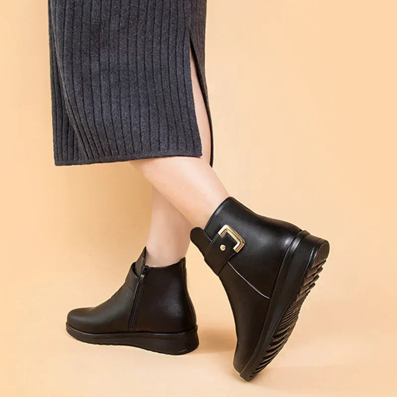 Liora | Elegant Cosy Leather Boots