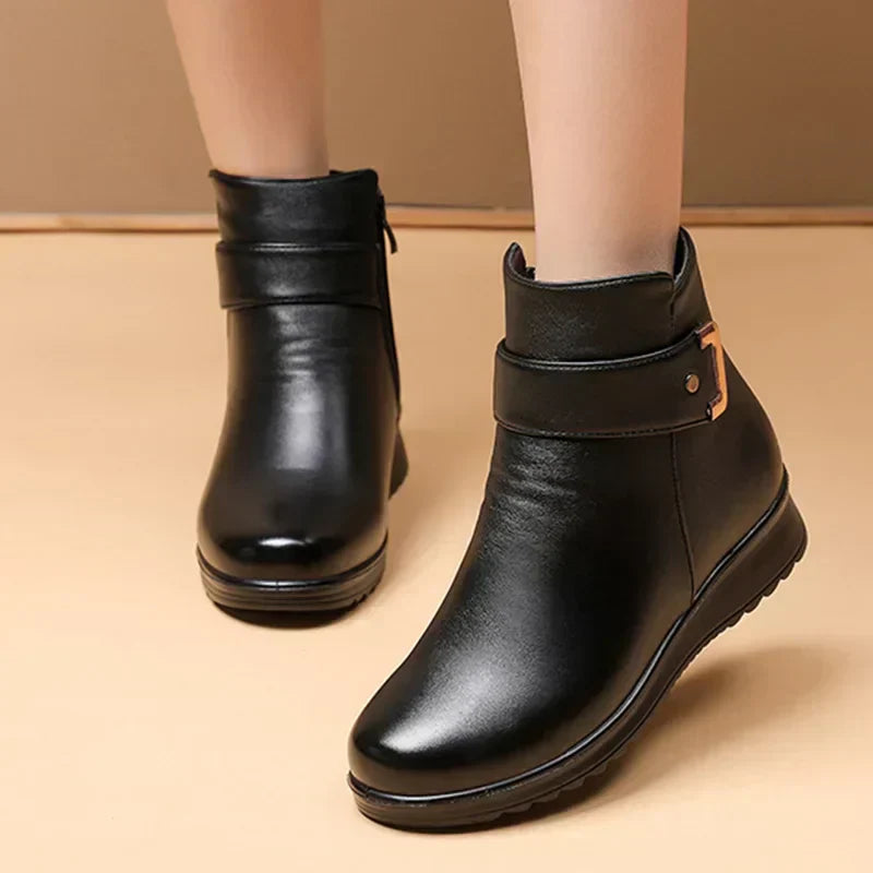 Liora | Elegant Cosy Leather Boots