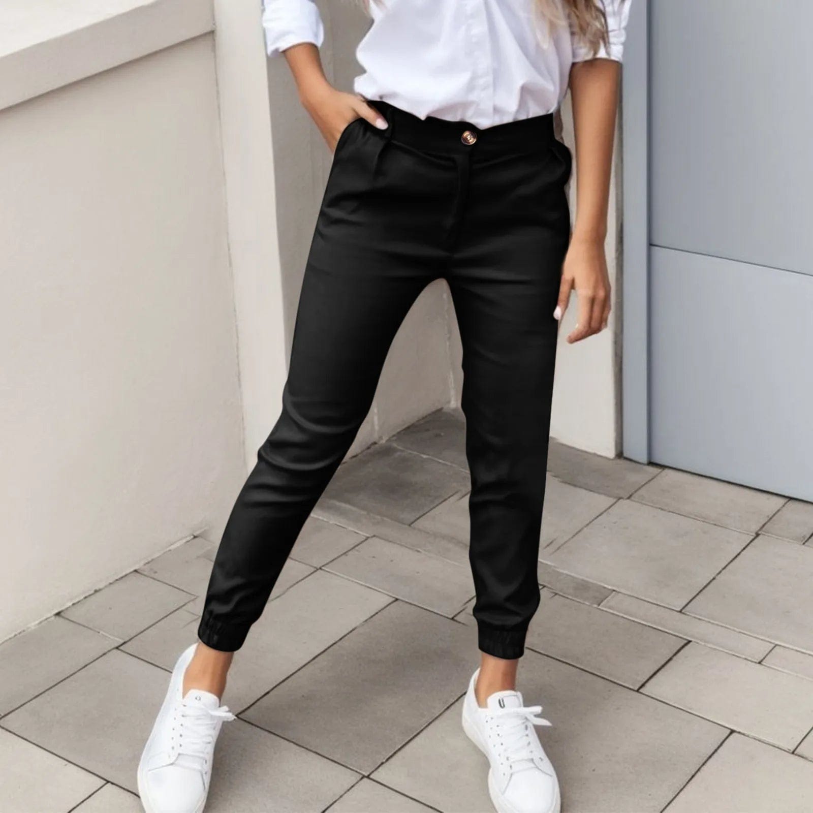 Leila | Casual Slim-Fit Pants